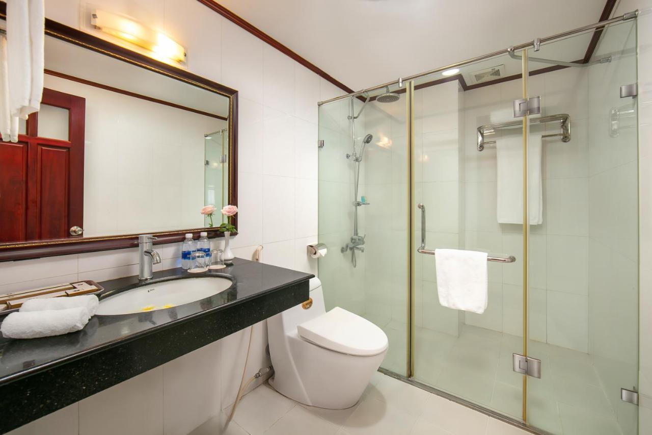 A25 Hotel - 705 Lac Long Quan Ханой Екстериор снимка