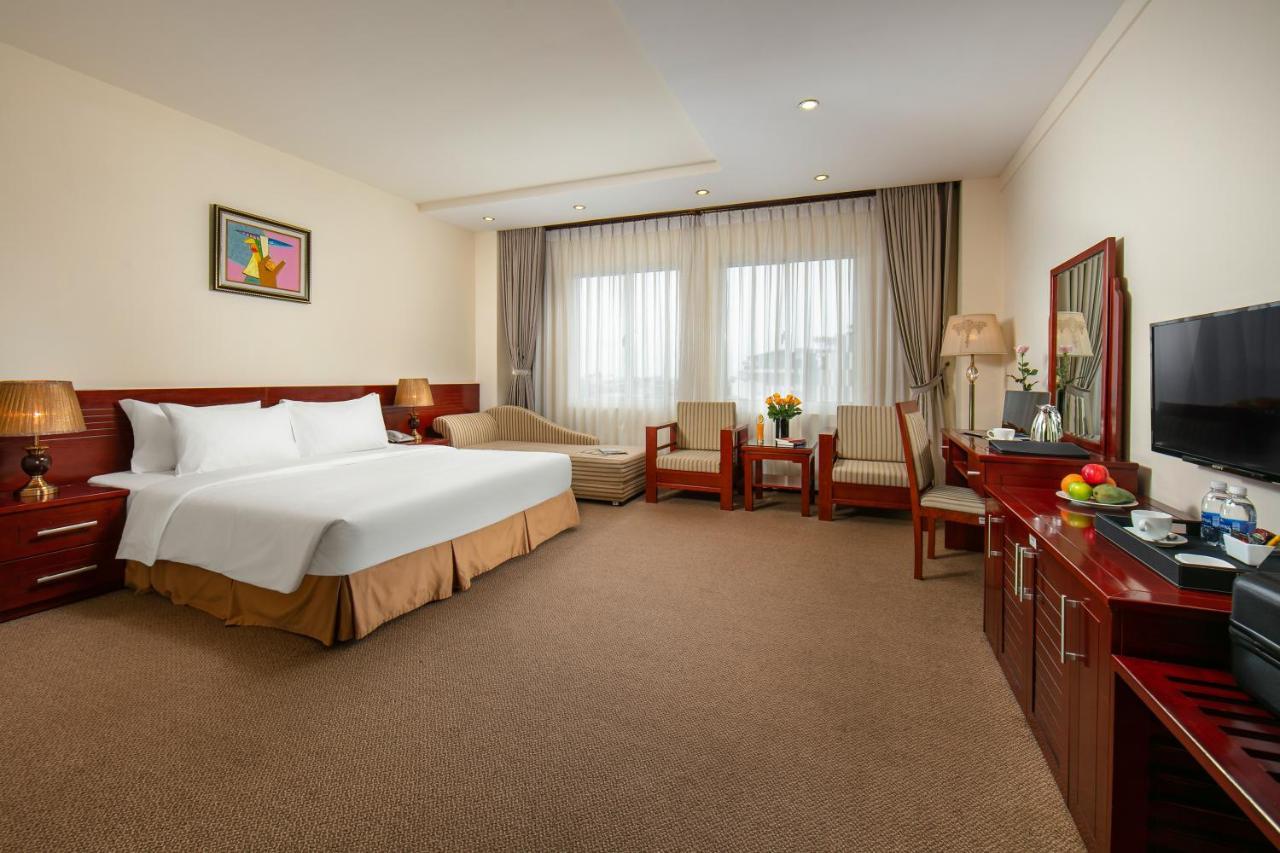 A25 Hotel - 705 Lac Long Quan Ханой Екстериор снимка