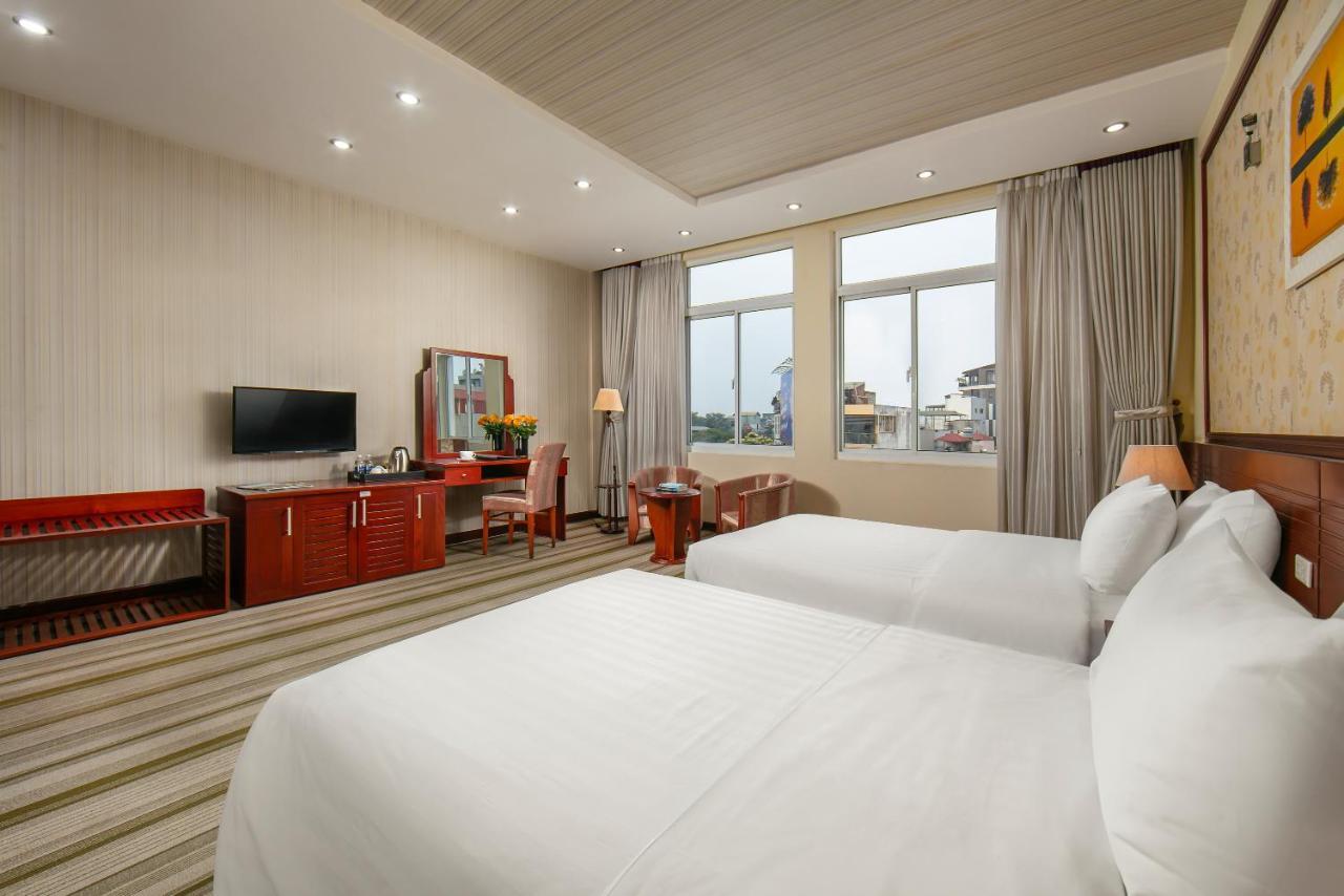 A25 Hotel - 705 Lac Long Quan Ханой Екстериор снимка